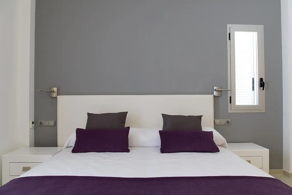 Apartamentos Proa - Emar Hotels Only Adults Es Pujols